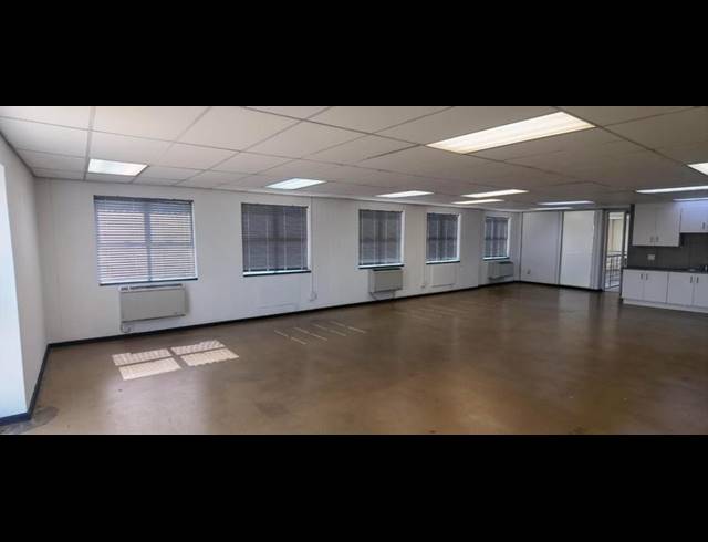 BUSINESS PROPERTY TO RENT IN MENLYN